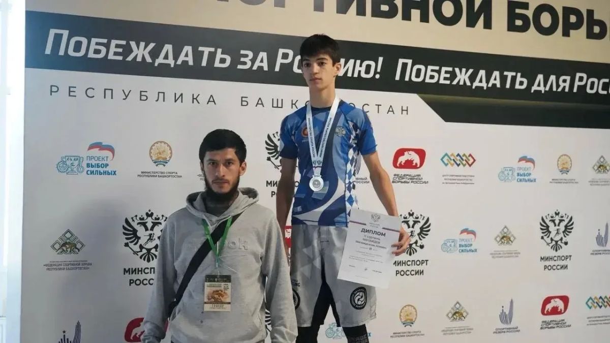 Серебро и бронза из Уфы. Более 1400 спортсменов из 89 регионов страны оспаривали в Уфе награды первенства России по спортивной борьбе грэпплинг Серебро и бронза из Уфы. Более 1400 спортсменов из 89 регионов страны оспаривали в Уфе награды первенства России по спортивной борьбе грэпплинг