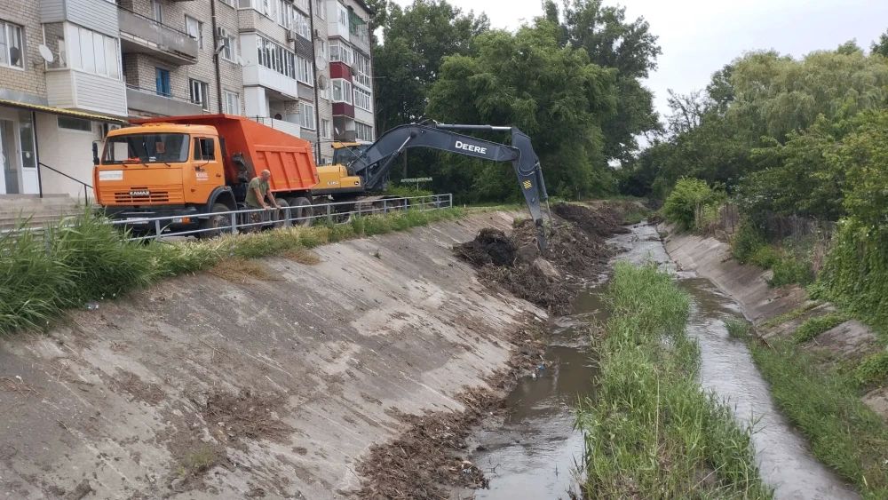Расчищаем реки в селе Александровском