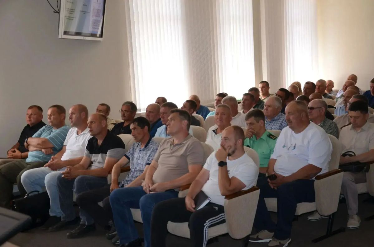 Накануне сезона охоты. В министерстве природных ресурсов и охраны окружающей среды края состоялось рабочее совещание по вопросу подготовки к сезону охоты 2026-2027 годов Накануне сезона охоты. В министерстве природных ресурсов и охраны окружающей среды края состоялось рабочее совещание по вопросу подготовки к сезону охоты 2026-2027 годов