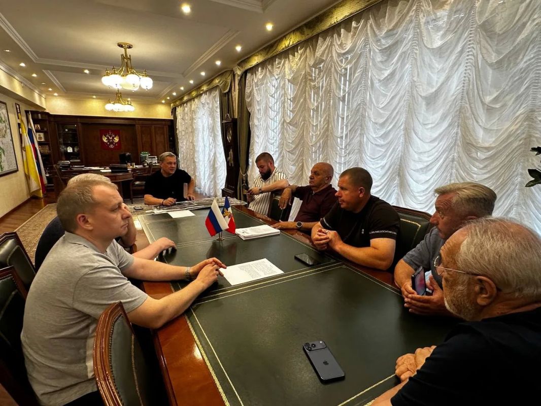 Дмитрий Ворошилов: В выходные дни проезжаю по объектам, нашим стройкам Дмитрий Ворошилов: В выходные дни проезжаю по объектам, нашим стройкам
