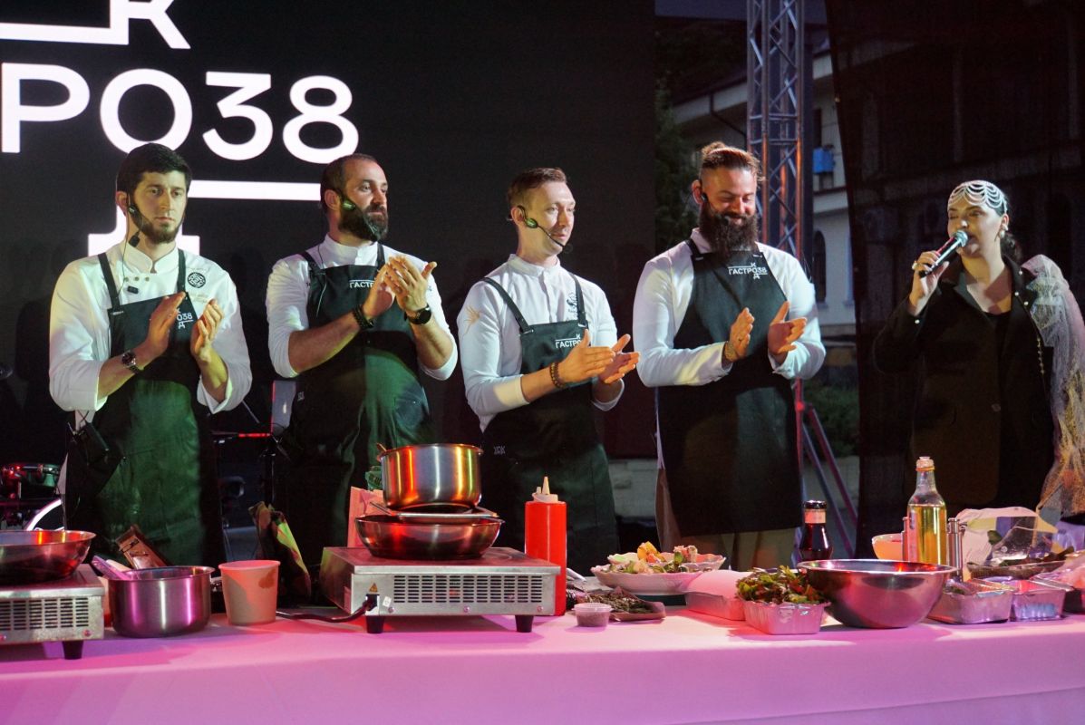 «Винная рапсодия» в Ессентуках завершилась - но вкус праздника останется надолго! «Винная рапсодия» в Ессентуках завершилась - но вкус праздника останется надолго!