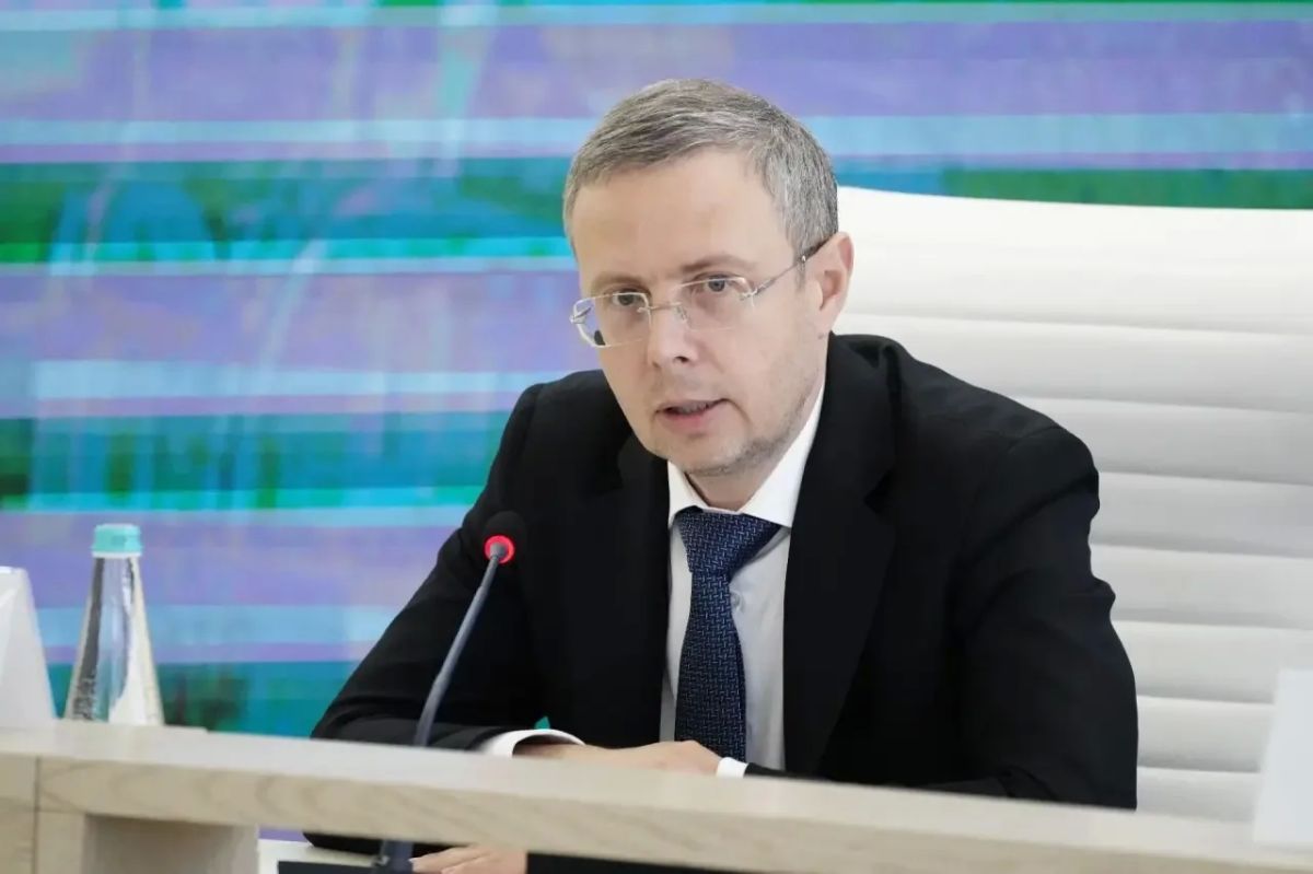 Владимир Владимиров: Вместе с руководителем Федеральной антимонопольной службы России Максимом Алексеевичем Шаскольским принял участие в семинаре-совещании, которое ФАС проводит в нашем крае Владимир Владимиров: Вместе с руководителем Федеральной антимонопольной службы России Максимом Алексеевичем Шаскольским принял участие в семинаре-совещании, которое ФАС проводит в нашем крае