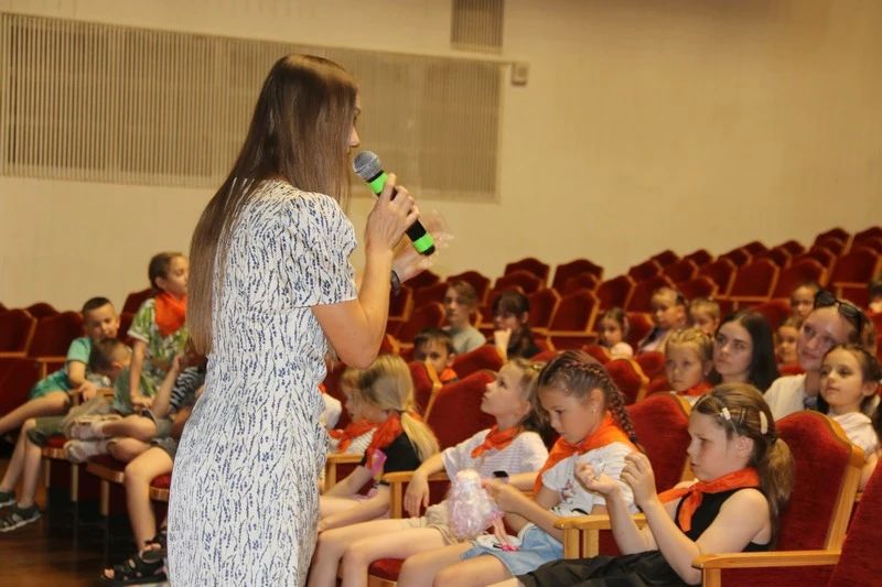 Ставропольские полицейские и общественники провели для детей из летнего лагеря мероприятие в рамках «Всероссийской недели правовой помощи»