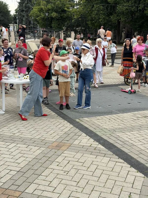 Лотерея «Удача» очень порадовала всех гостей праздника! Лотерея «Удача» очень порадовала всех гостей праздника!