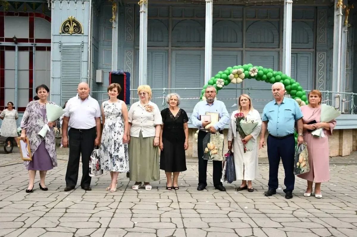 Дмитрий Ворошилов: Сегодня в Цветнике царила удивительная атмосфера - по-настоящему тепло, уютно и нежно Дмитрий Ворошилов: Сегодня в Цветнике царила удивительная атмосфера - по-настоящему тепло, уютно и нежно