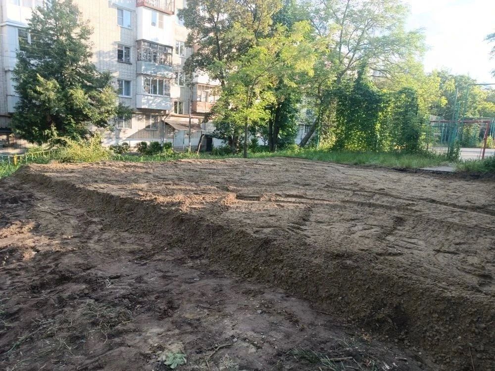 В Ставрополе продолжается благоустройство дворовых территорий и установка современного оборудования детских и игровых площадок В Ставрополе продолжается благоустройство дворовых территорий и установка современного оборудования детских и игровых площадок