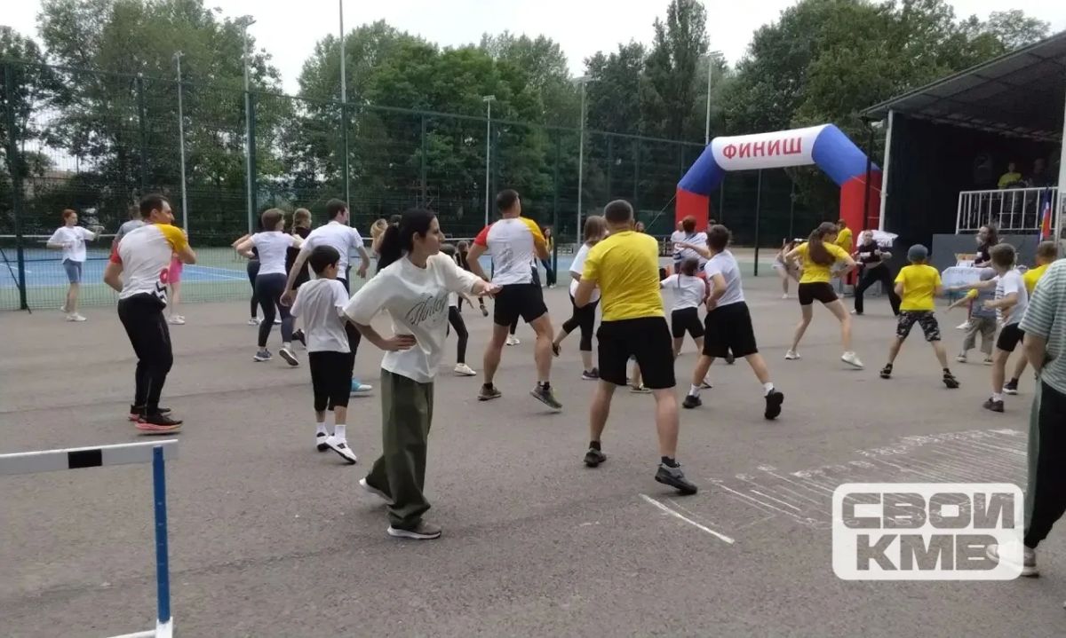 В Пятигорске прошёл яркий спортивный фестиваль «Папа, мама, я - спортивная семья» В Пятигорске прошёл яркий спортивный фестиваль «Папа, мама, я - спортивная семья»