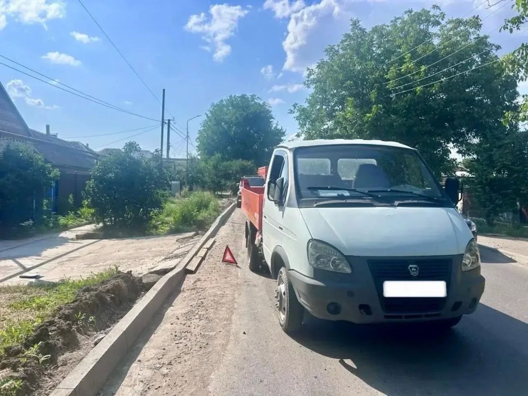 15-летняя девочка перебегала дорогу в Минводах и попала под колёса