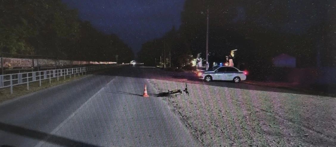 Пьяный велосипедист попал под колёса автомобиля в Советском округе Пьяный велосипедист попал под колёса автомобиля в Советском округе