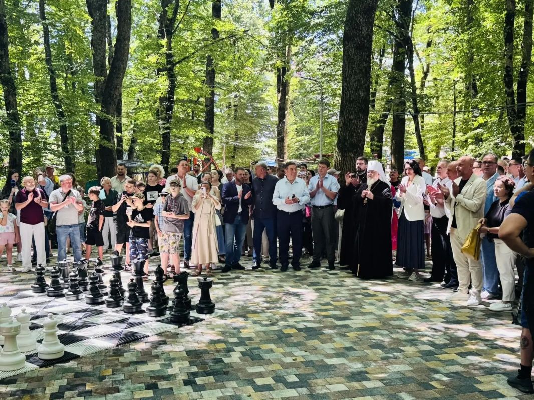 Сегодня в парке Победы Ставрополя состоялось торжественное открытие Дома шахмат!