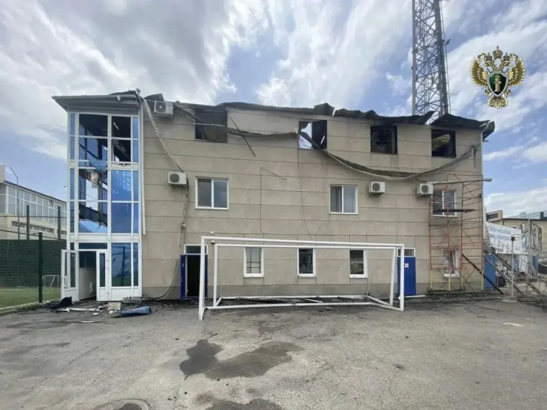 В Пятигорске произошёл пожар на базе футбольного клуба «Машук-КМВ» В Пятигорске произошёл пожар на базе футбольного клуба «Машук-КМВ»