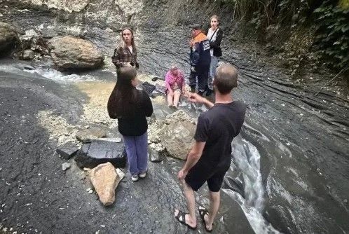 В Кисловодске спасатели нашли в русле реки женщину с признаками потери памяти