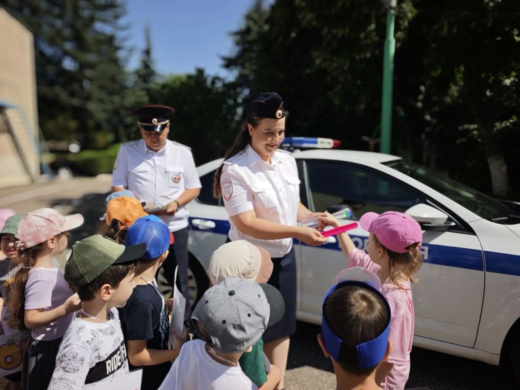 Анимационные шоу по ПДД для дошколят организовали автоинспекторы Пятигорска Анимационные шоу по ПДД для дошколят организовали автоинспекторы Пятигорска