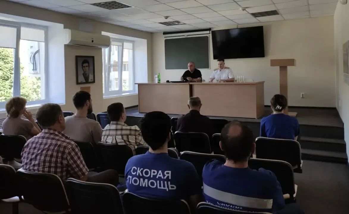 В Ставрополе следователи СКР провели профилактическую беседу с медицинскими работниками В Ставрополе следователи СКР провели профилактическую беседу с медицинскими работниками