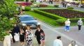 Автомобиль проехал в Кисловодске по Курортному бульвару, который является пешеходным