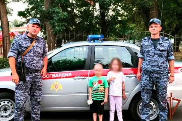 На Ставрополье сотрудники Росгвардии помогли потерявшимся детям вернуться к родителям