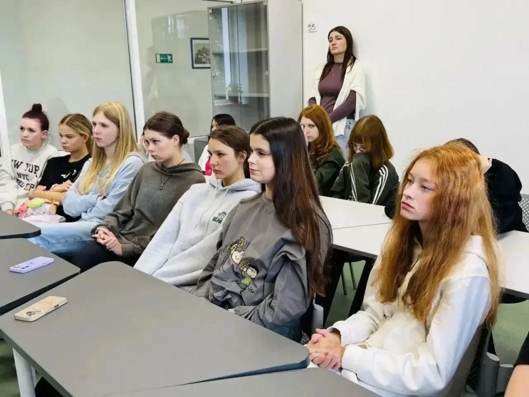 Свыше 1,2 млн детей и подростков по всей стране приняли участие во втором этапе лектория «Санпросвет» Свыше 1,2 млн детей и подростков по всей стране приняли участие во втором этапе лектория «Санпросвет»