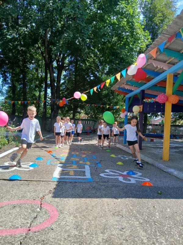 День физкультурника в Ессентуках: малыши покоряют спортивные вершины! День физкультурника в Ессентуках: малыши покоряют спортивные вершины!