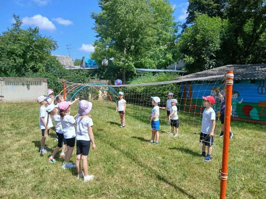 День физкультурника в Ессентуках: малыши покоряют спортивные вершины! День физкультурника в Ессентуках: малыши покоряют спортивные вершины!
