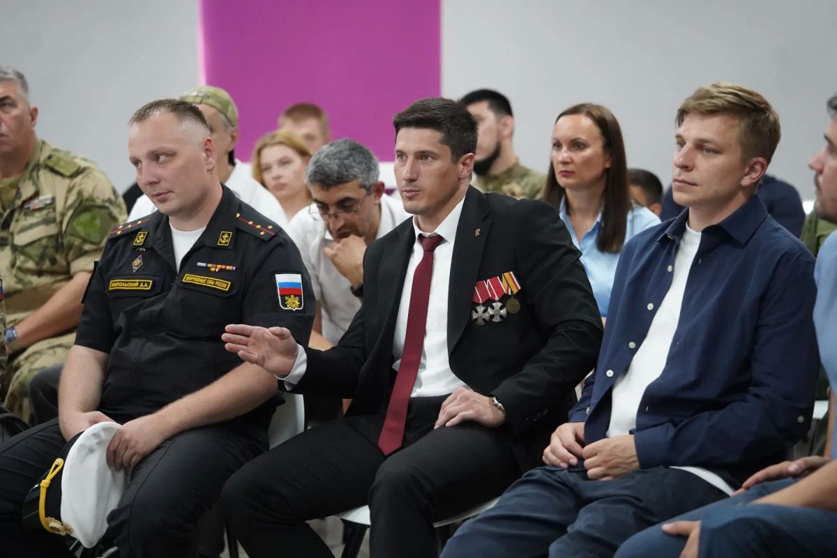 Владислав Головин: Единая Россия помогает ветеранам СВО найти свой путь в мирной жизни Владислав Головин: Единая Россия помогает ветеранам СВО найти свой путь в мирной жизни
