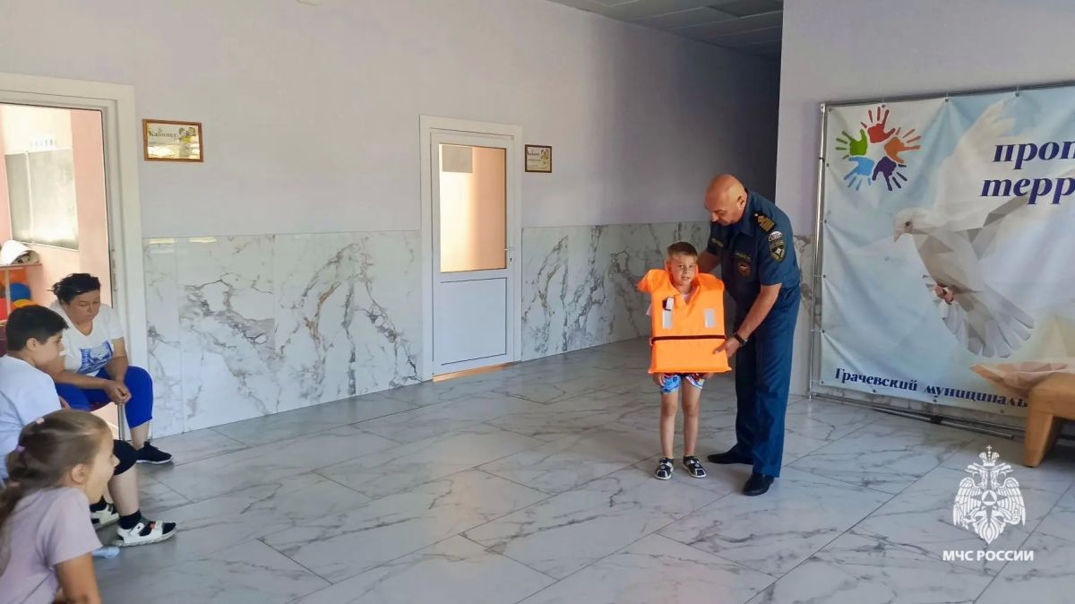 Инспекторы ГИМС МЧС Ставрополья говорят о безопасности на воде Инспекторы ГИМС МЧС Ставрополья говорят о безопасности на воде