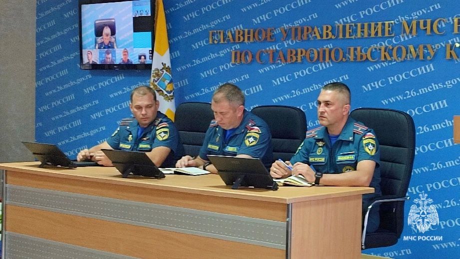 После крупных пожаров огнеборцы МЧС Ставрополья проводят детальный разбор После крупных пожаров огнеборцы МЧС Ставрополья проводят детальный разбор