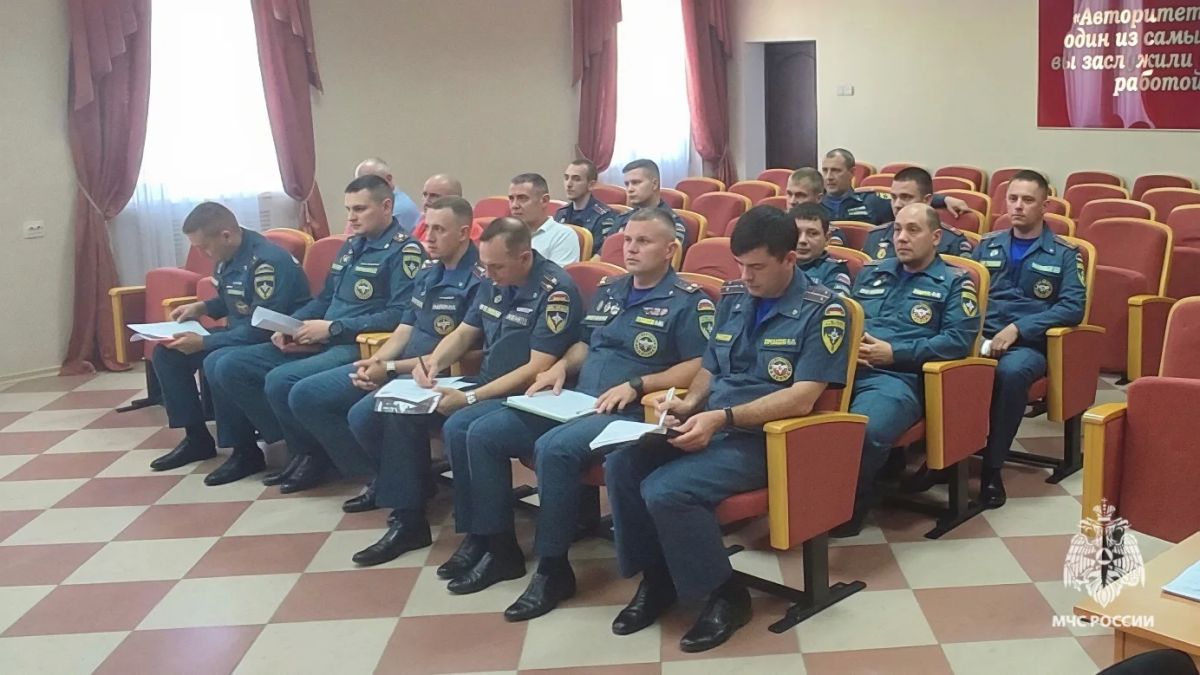 После крупных пожаров огнеборцы МЧС Ставрополья проводят детальный разбор После крупных пожаров огнеборцы МЧС Ставрополья проводят детальный разбор