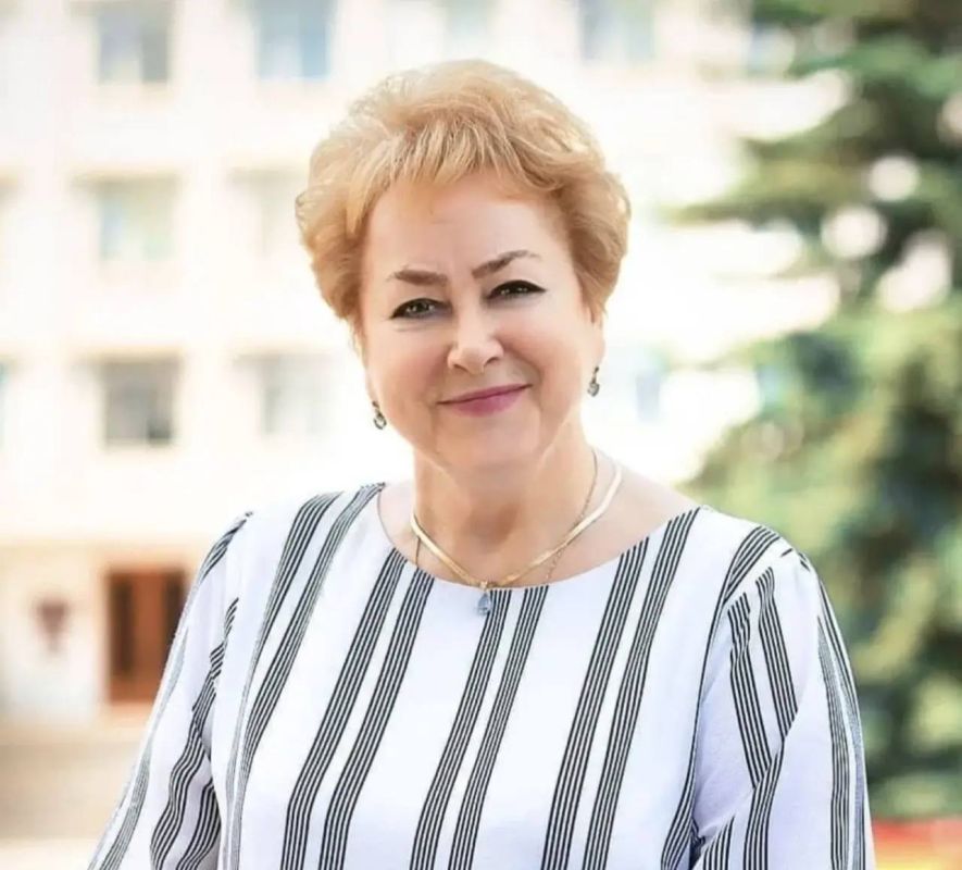 Евгений Моисеев: Сегодня день рождения отмечает Председатель Думы города-курорта Кисловодска Любовь Волошина!