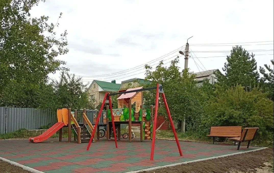 Иван Ульянченко: Еще 11 детских площадок отремонтировали в рамках городской программы благоустройства дворовых территорий Иван Ульянченко: Еще 11 детских площадок отремонтировали в рамках городской программы благоустройства дворовых территорий
