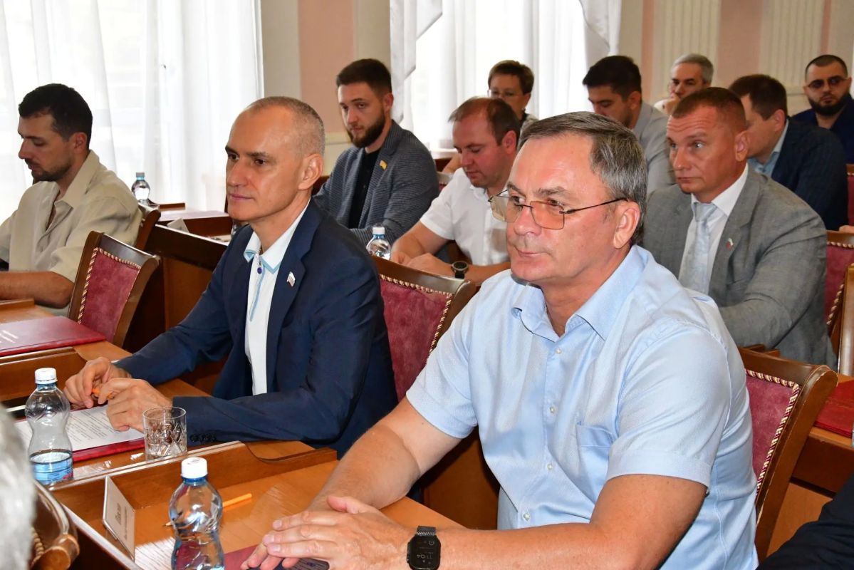 В Ставрополе под председательством Георгия Колягина состоялось очередное заседание местного парламента В Ставрополе под председательством Георгия Колягина состоялось очередное заседание местного парламента