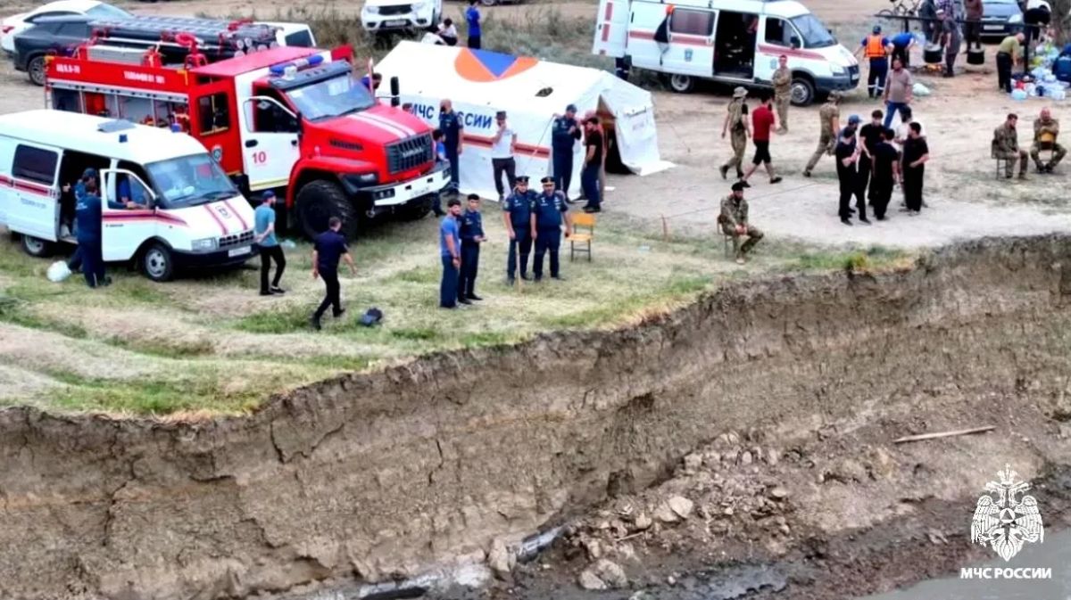 После трех дней поисков в Чечне нашли тело мужчины, утонувшего в реке Сунжа После трех дней поисков в Чечне нашли тело мужчины, утонувшего в реке Сунжа