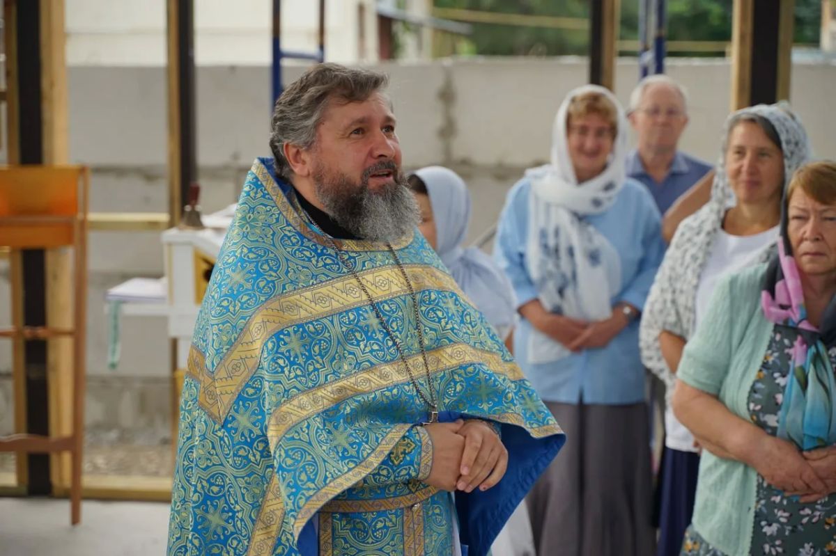 В Ессентуках православные отметили Успение Пресвятой Богородицы - один из двенадцати главных церковных праздников В Ессентуках православные отметили Успение Пресвятой Богородицы - один из двенадцати главных церковных праздников