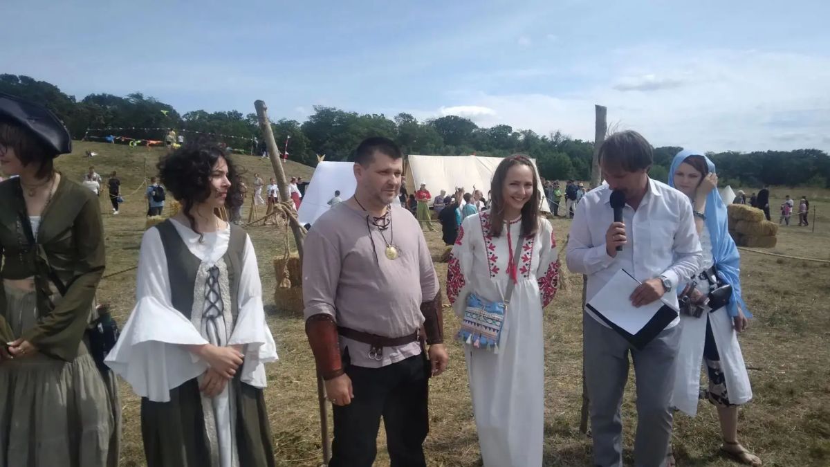 Фестиваль "Наследие степей и гор" проходит сегодня на Татарском городище Фестиваль "Наследие степей и гор" проходит сегодня на Татарском городище