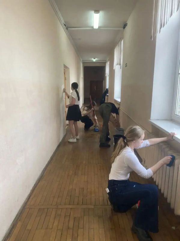 Почти тысяча школьников Ставрополя получили первый трудовой опыт этим летом Почти тысяча школьников Ставрополя получили первый трудовой опыт этим летом
