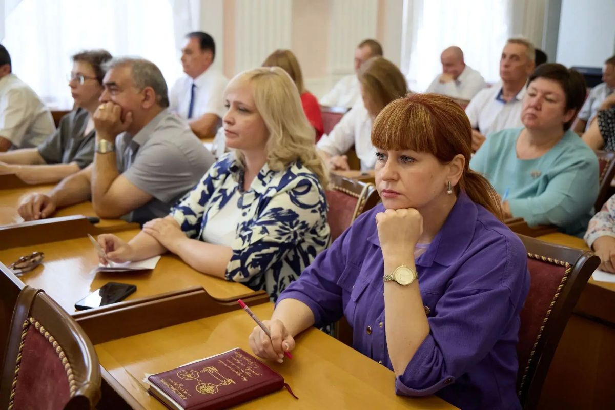 В Ставрополе обсудили профилактику экстремизма и укрепление межнационального согласия среди молодежи В Ставрополе обсудили профилактику экстремизма и укрепление межнационального согласия среди молодежи