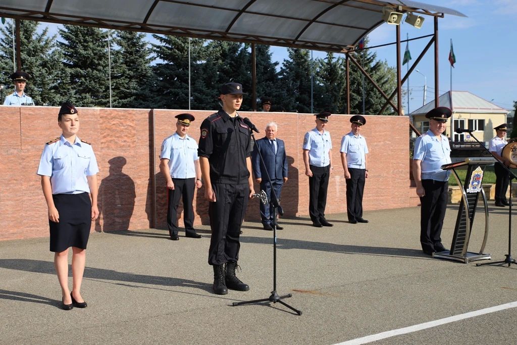 Александр Степанов принял участие в торжественном построении, состоявшемся в Ставропольском филиале Краснодарского университета МВД в День знаний Александр Степанов принял участие в торжественном построении, состоявшемся в Ставропольском филиале Краснодарского университета МВД в День знаний