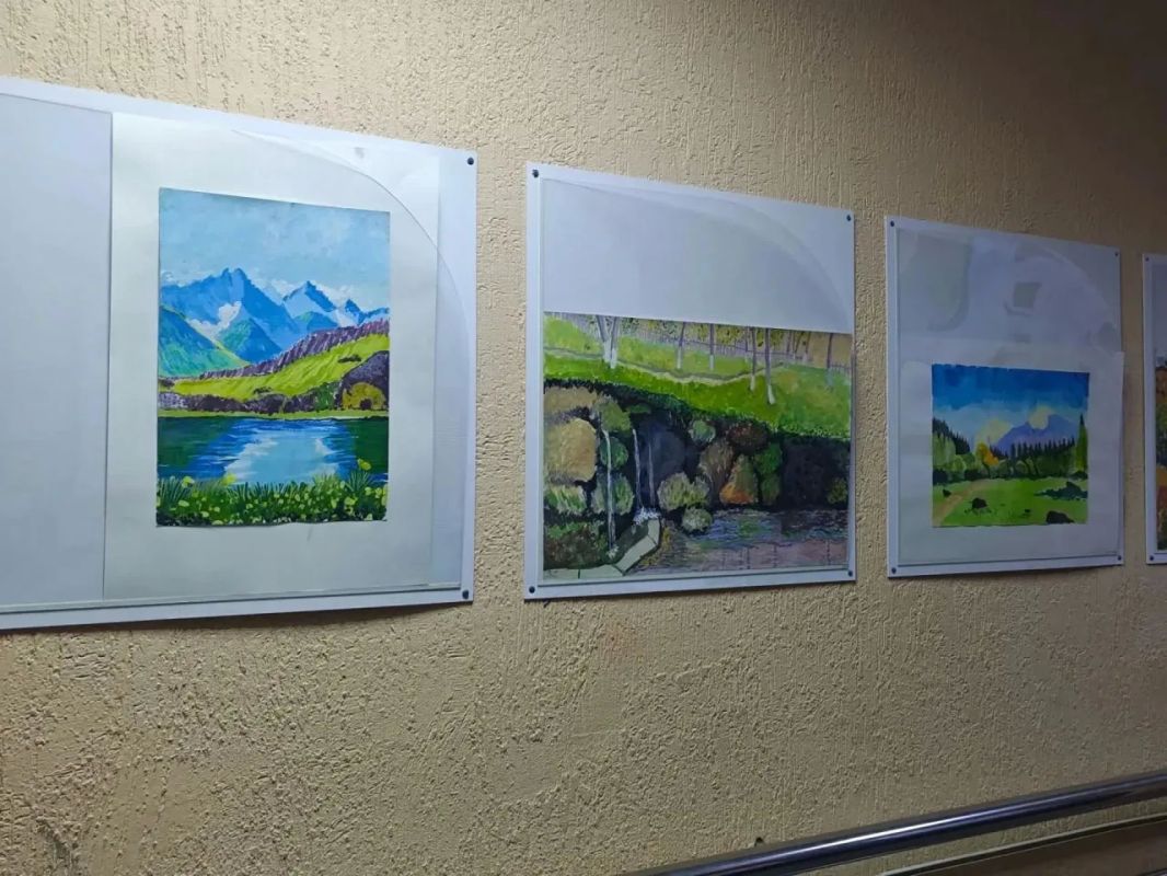 В Городском Доме Культуры Ессентуков открылась выставка «Ставрополье - край родной»