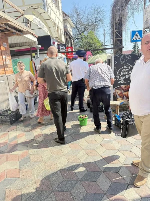 В Ессентуках пресекли незаконную торговлю В Ессентуках пресекли незаконную торговлю