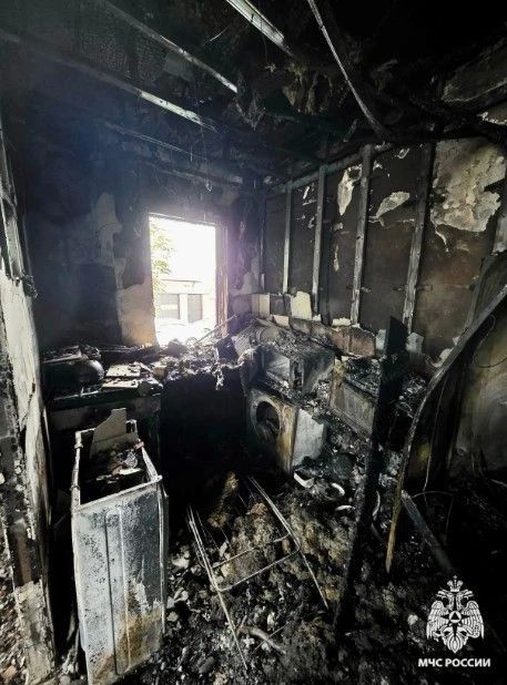 Студентспасатель из Ессентуков вытащил из огня 94летнюю женщину Студентспасатель из Ессентуков вытащил из огня 94летнюю женщину