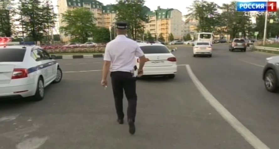 Водителя «Лексуса» с долгами почти на 9 млн рублей поймали в Ессентуках