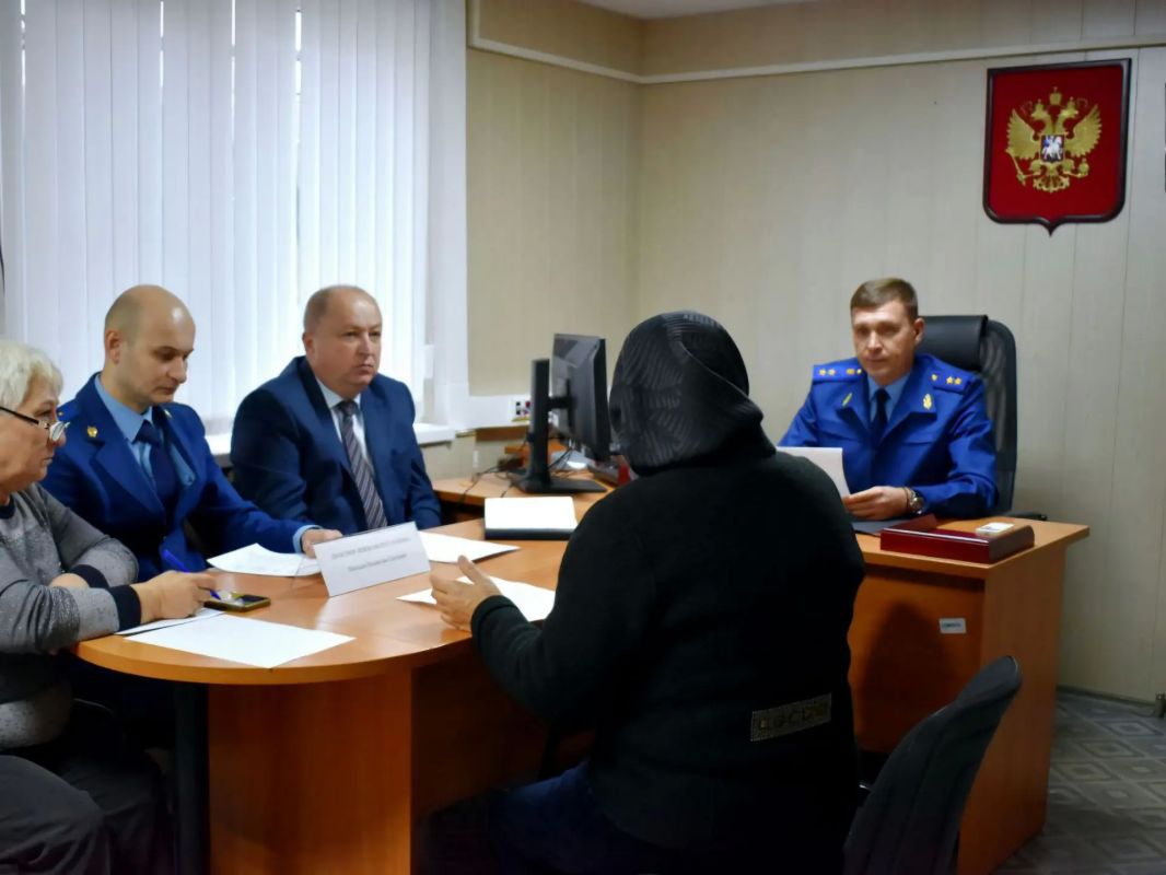 Дойти до каждого дома: Юрий Немкин лично помогает ставропольцам решать имеющиеся проблемы Дойти до каждого дома: Юрий Немкин лично помогает ставропольцам решать имеющиеся проблемы