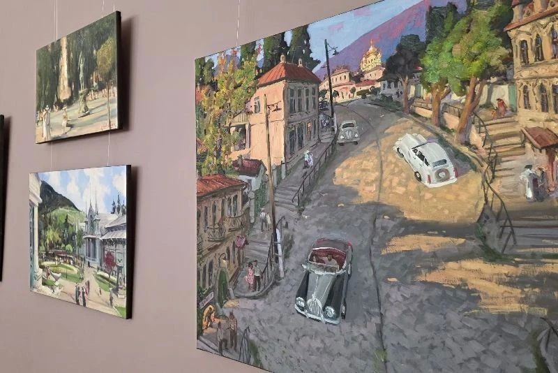 «Пятигорск в красках»: в музейном фойе Театра оперетты работает персональная выставка художника Игоря Хоронько «Пятигорск в красках»: в музейном фойе Театра оперетты работает персональная выставка художника Игоря Хоронько