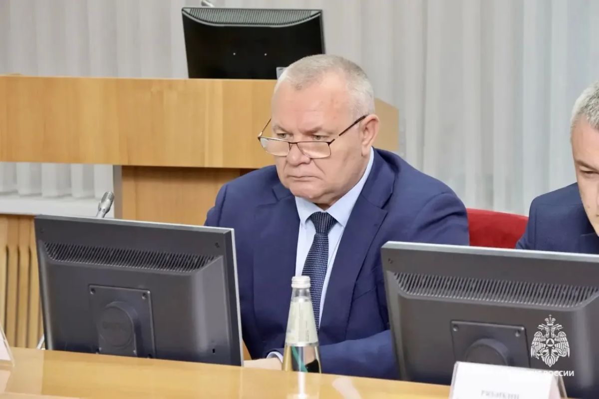 На Ставрополье обсудили пожарную безопасность на выборах и модернизацию гидротехнических сооружений На Ставрополье обсудили пожарную безопасность на выборах и модернизацию гидротехнических сооружений