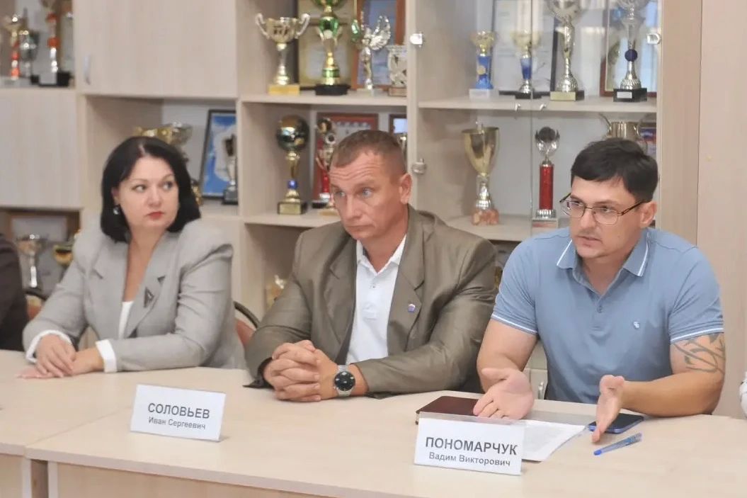В Ставрополе состоялся круглый стол по вопросам безопасности детей на дорогах В Ставрополе состоялся круглый стол по вопросам безопасности детей на дорогах