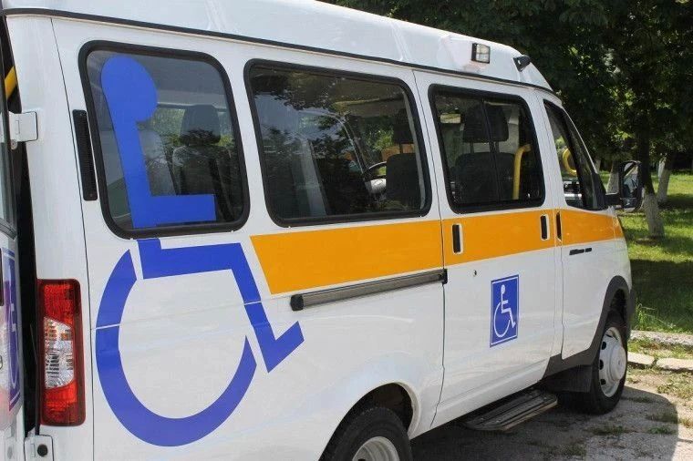 В краевой столице продолжает работу служба «социальное такси» , которая помогает инвалидам и другим маломобильным категориям граждан передвигаться по городу