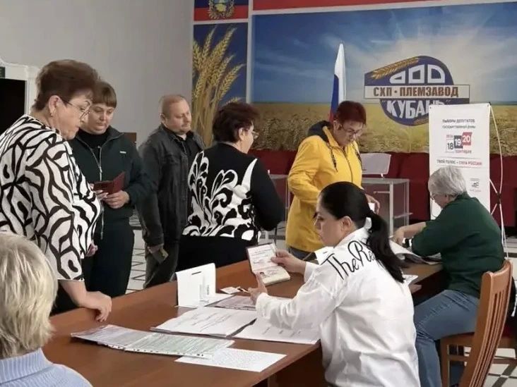 На Ставрополье многие избиратели пришли на избирательные участки, чтобы проголосовать первыми! На Ставрополье многие избиратели пришли на избирательные участки, чтобы проголосовать первыми!