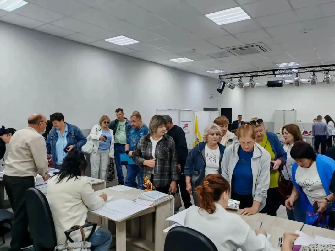 На Ставрополье многие избиратели пришли на избирательные участки, чтобы проголосовать первыми! На Ставрополье многие избиратели пришли на избирательные участки, чтобы проголосовать первыми!