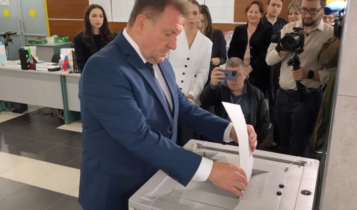 Губернатор и мэр Ставрополя проголосовали на выборах Губернатор и мэр Ставрополя проголосовали на выборах