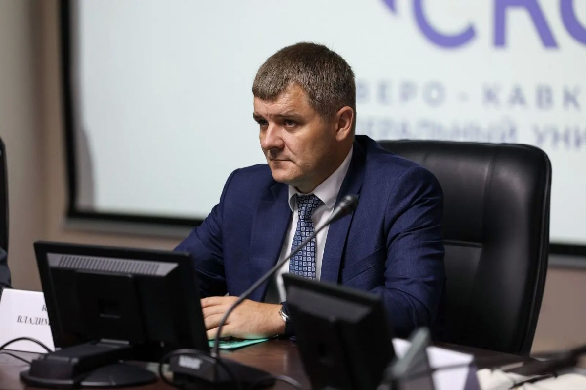 В СКФУ обсудили перспективные направления взаимодействия с ГУ МВД по Ставропольскому краю В СКФУ обсудили перспективные направления взаимодействия с ГУ МВД по Ставропольскому краю
