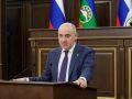 Владимир Владимиров: Со вступлением в должность Главы Карачаево-Черкесской Республики в Черкесске поздравил Рашида Бориспиевича Темрезова